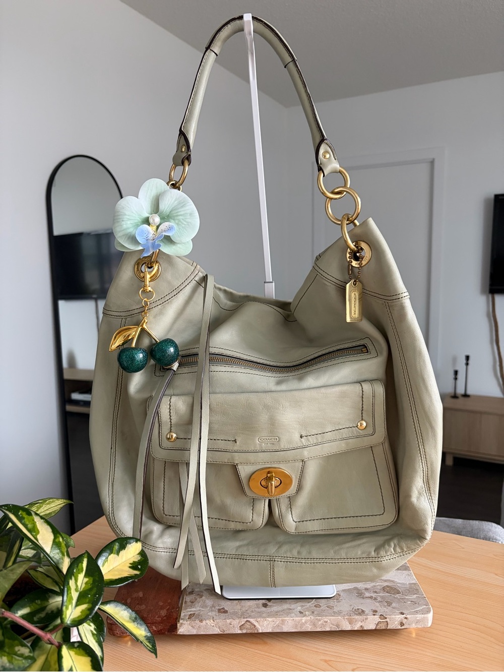 RARE Coach Hamptons Lindsay, Washed Green Turn Lock Hobo Bag